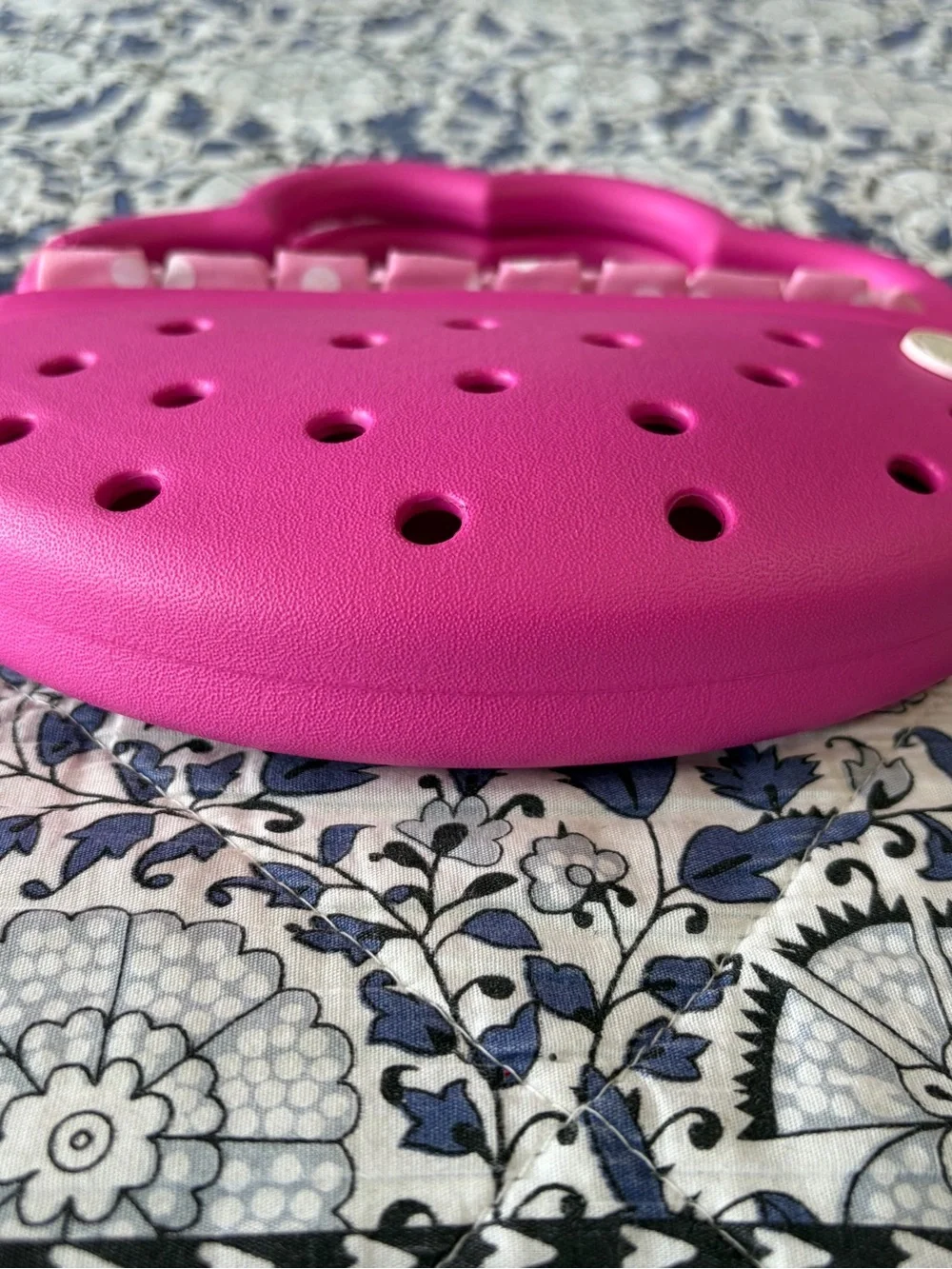 EUC Croc Bright Pink scallop Handle Handbag CHILD  BUNDLE